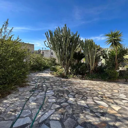 בית אירוח Mariuccia Dolianova